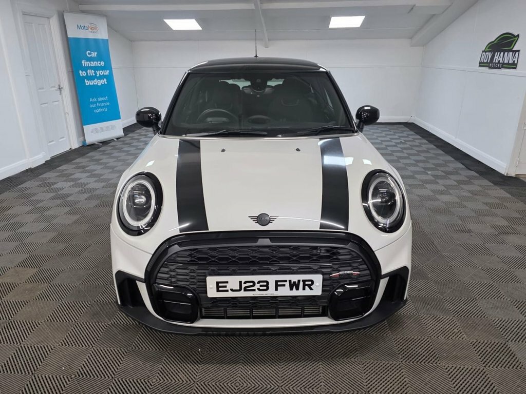 Mini Hatch 1.5 Cooper Sport Hatchback Steptronic E EJ23FWR White #4