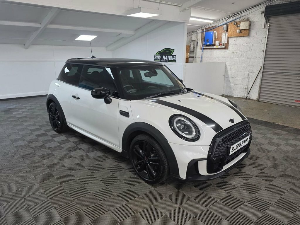 Mini Hatch 1.5 Cooper Sport Hatchback Steptronic E EJ23FWR White #5
