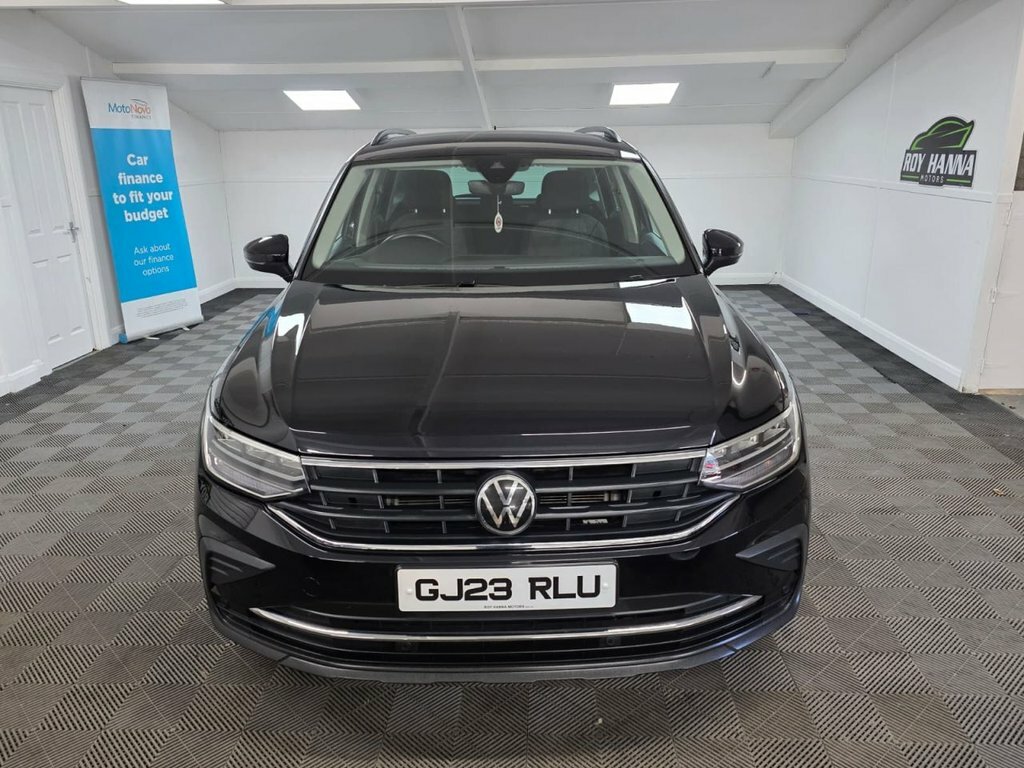 Volkswagen Tiguan 1.5 Tsi Life Suv Dsg Euro 6 S S 150 GJ23RLU Black #5