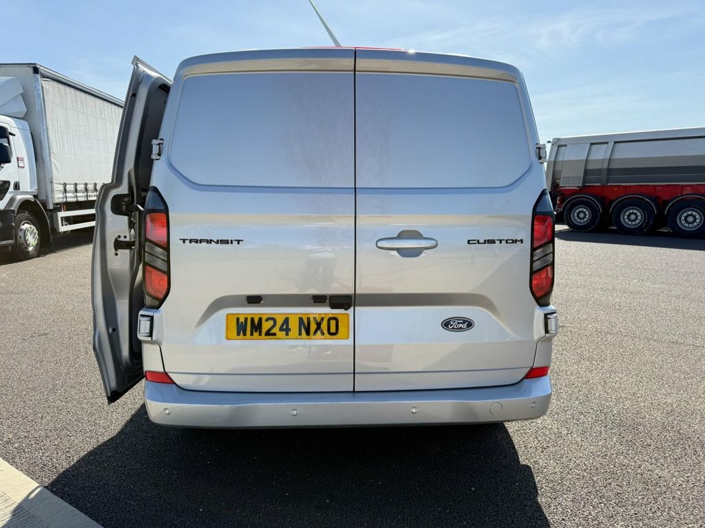 Ford Transit Custom 2L Limited WM24NXO Silver #5