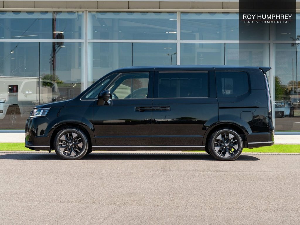 Honda StepWagon Mpv PO75EMF Black #5