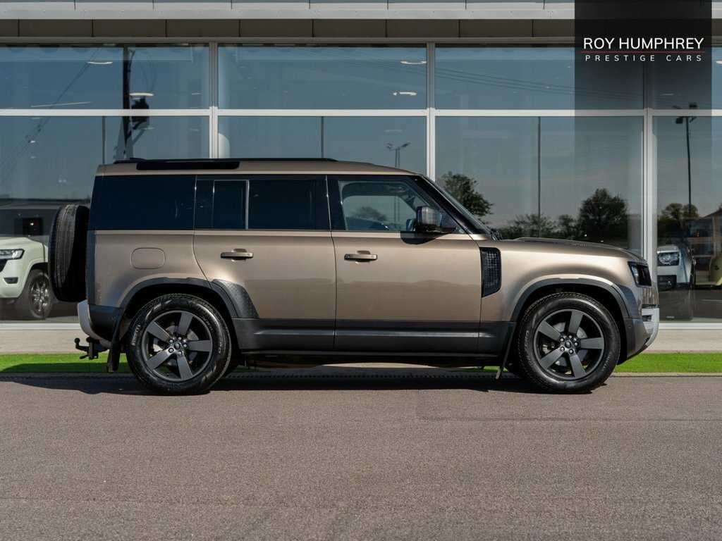 Land Rover Defender 3.0 D250 Mhev Hse Hard Top Suv 4Wd AY72OYN Brown #3