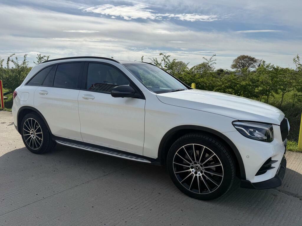 Mercedes-Benz GLC Class 2.1 Glc220d Amg Line Premium Plus G-tronic 4Mati White