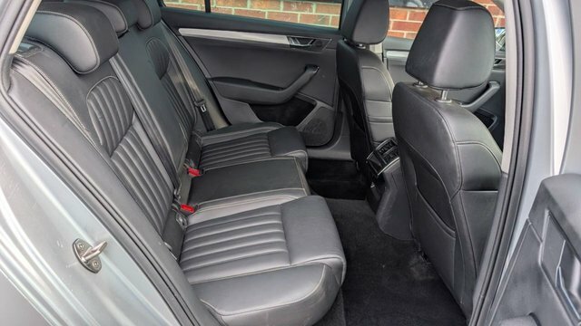 Skoda Superb 2.0 Tdi Se Technology Estate Eur Silver #6