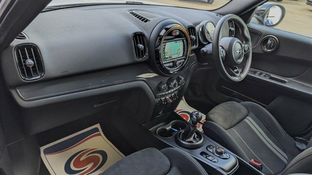 Mini Countryman 1.5 Cooper Sport Suv Euro 6 S S YJ19BTW White #5