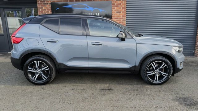 Volvo XC40 1.5 T3 R-design Suv Euro 6 S S Grey