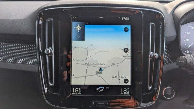 Volvo XC40 1.5 T3 R-design Suv Euro 6 S S YN22PHX Grey #4