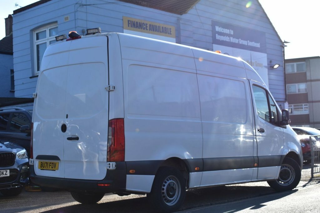 Mercedes-Benz Sprinter 2L Progressive BU71FDV White #3