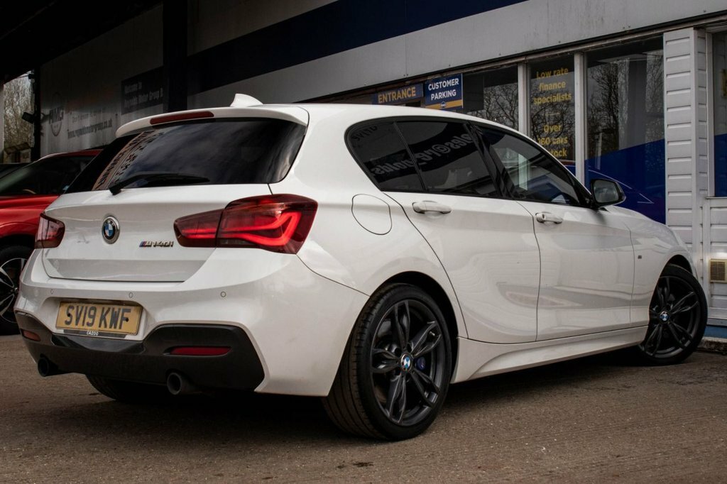 BMW 1 Series 3L Shadow Edition SV19KWF White #6