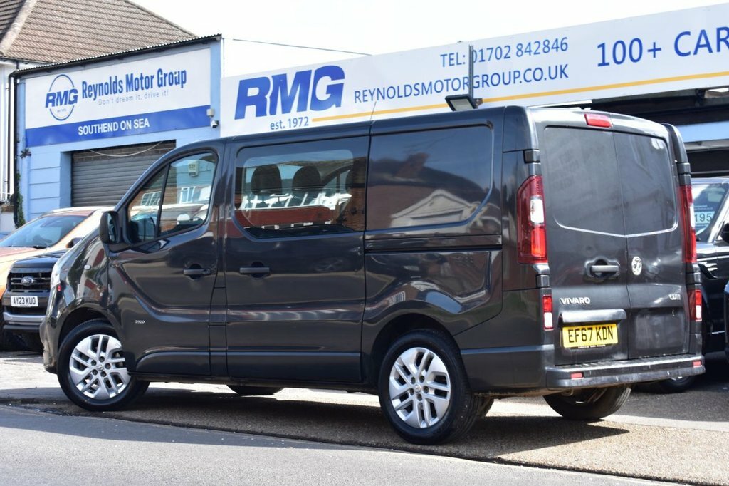 Vauxhall Vivaro 1.6L Sportive EF67KDN Black #4
