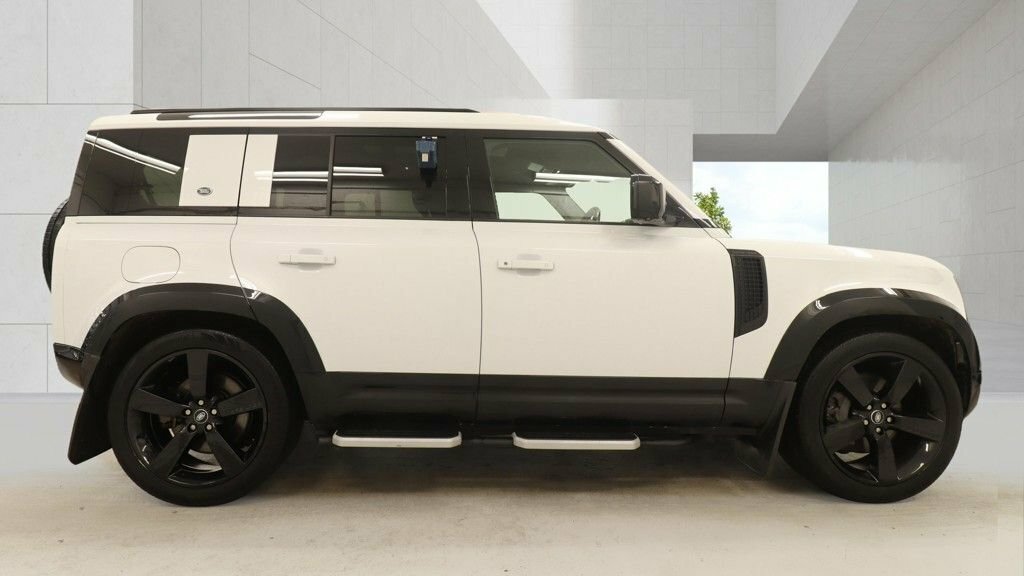 Land Rover Defender 3L X-dynamic Hse FJ22XUB White #5