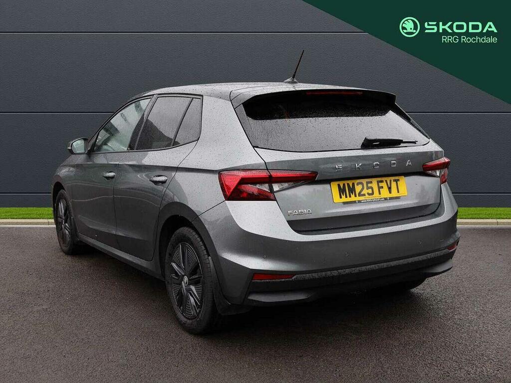 Skoda Fabia 1.5 Tsi 150 Design Edition Dsg MM25FVT Grey #3
