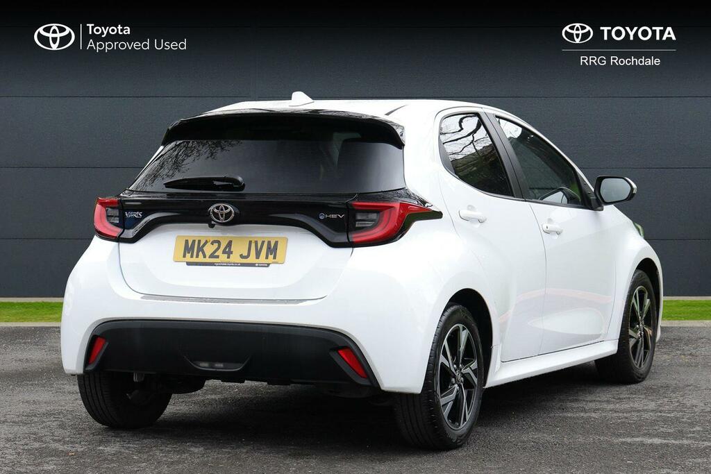 Toyota Yaris 1.5 Vvt-h Design E-cvt Euro 6 Ss MK24JVM White #2