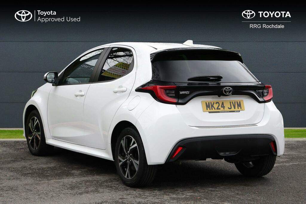 Toyota Yaris 1.5 Vvt-h Design E-cvt Euro 6 Ss MK24JVM White #4