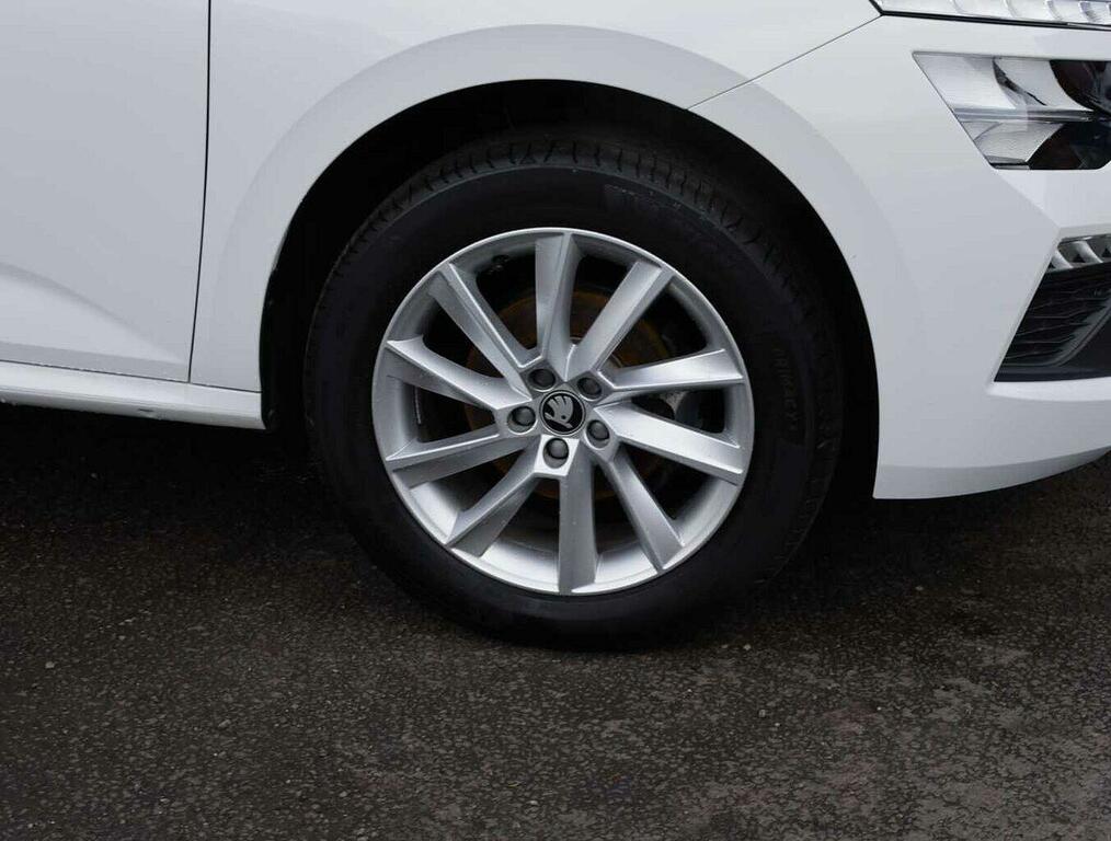 Skoda Kamiq 1.0 Tsi Se Edition KW25EDO White #5