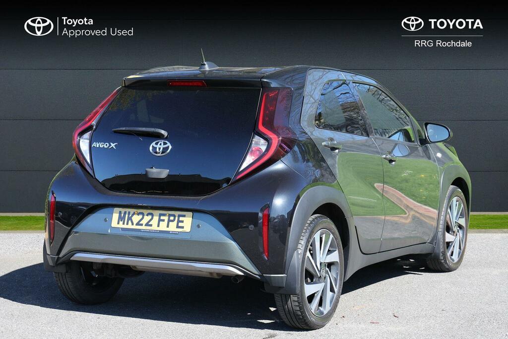 Toyota Aygo X 1.0 Vvt-i Exclusive X-shift Euro 6 Ss MK22FPE Green #2