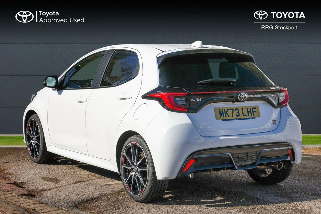 Toyota Yaris 1.5 Vvt-h Gr Sport E-cvt Euro 6 Ss MK73LHF White #4