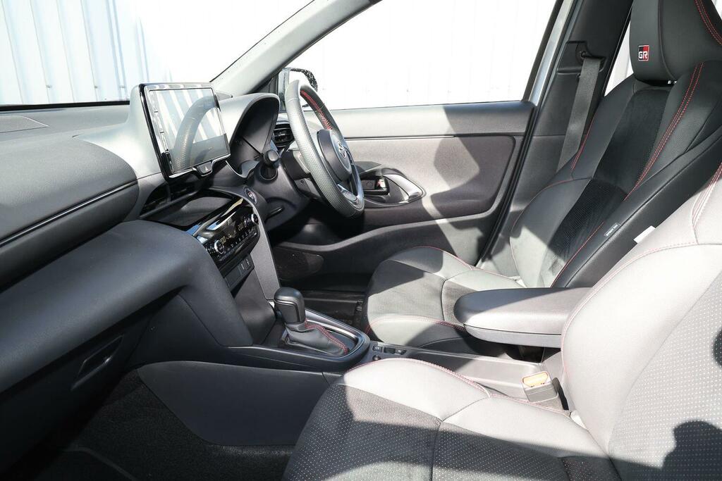 Toyota Yaris Cross 1.5 Vvt-h Gr Sport E-cvt Euro 6 Ss MJ23XRK Silver #5