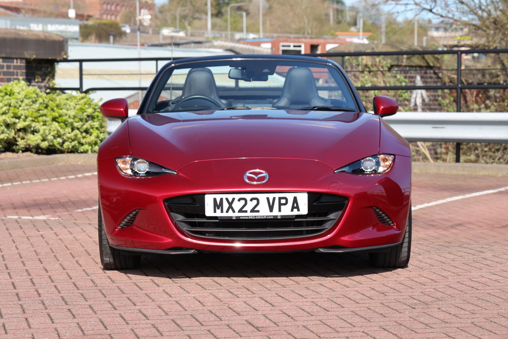 Mazda MX-5 1.5 132 Sport Red #4