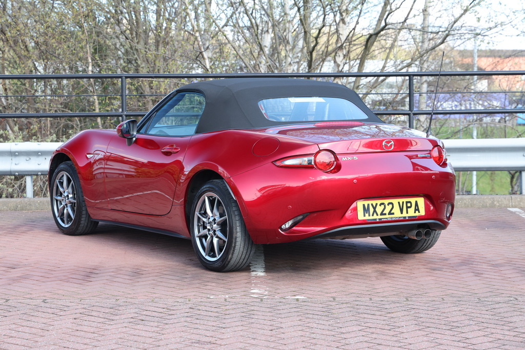 Mazda MX-5 1.5 132 Sport Red #3