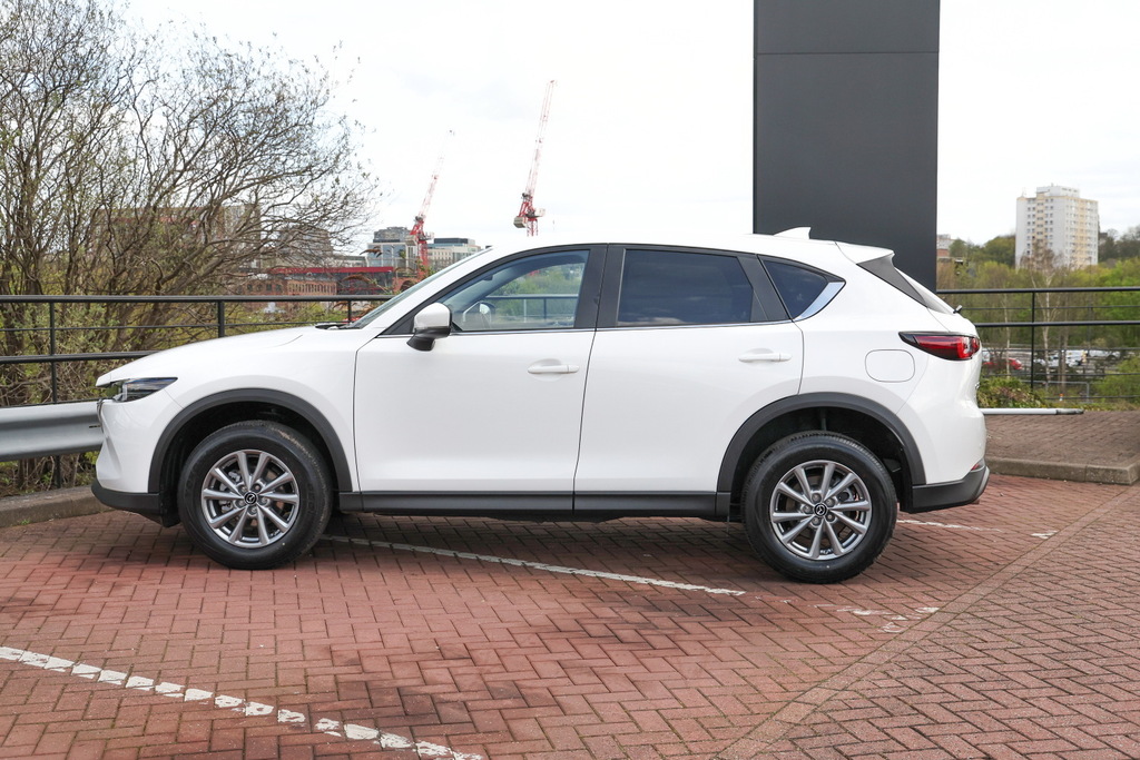 Mazda CX-5 2.0 E-skyactiv G Mhev Centre-line ML26LWC White #5