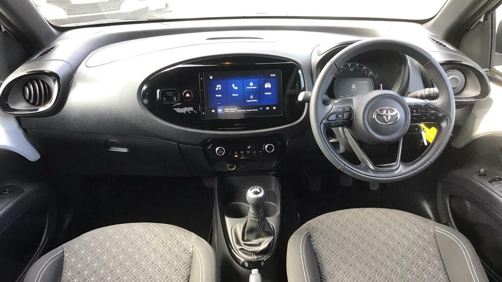 Toyota Aygo X 1.0 Vvt-i Edge Euro 6 Ss MJ24OKA White #6