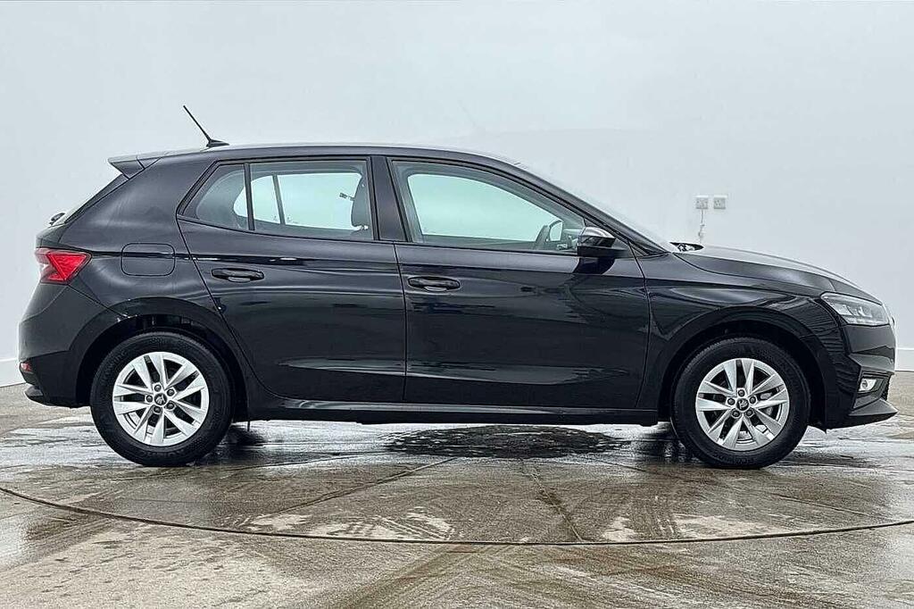 Skoda Fabia 1.0 Tsi Se Edition GF25YXL Black #4