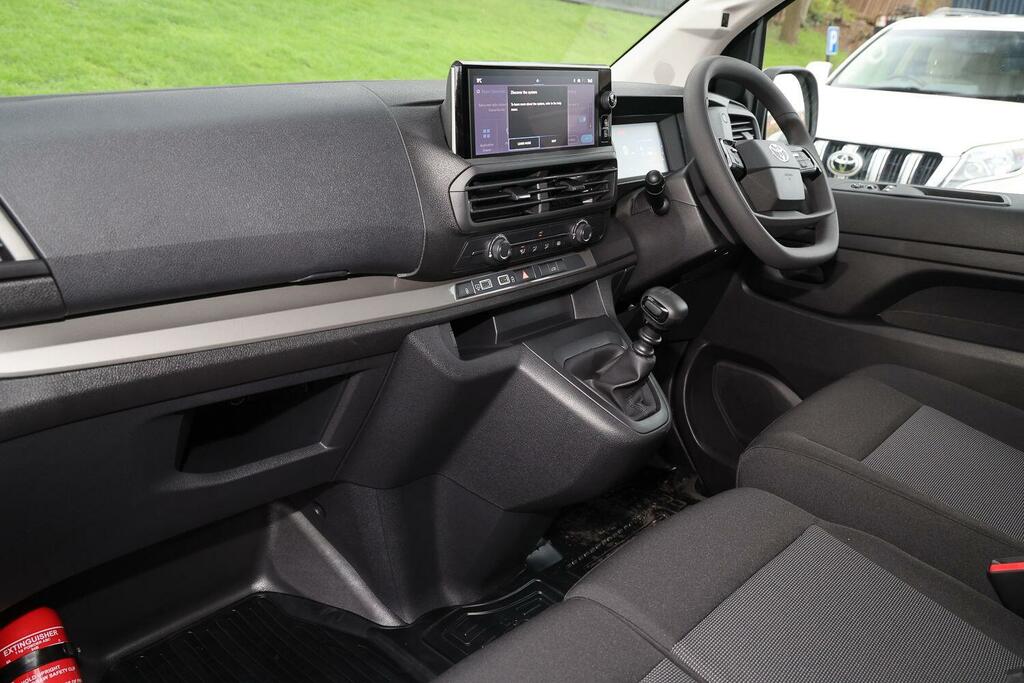 Toyota PROACE 1.5D Icon Medium Panel Van Mwb Euro 6 Ss 6Dr  #5
