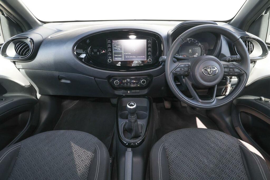 Toyota Aygo X 1.0 Vvt-i Edge Euro 6 Ss YD73WZF White #6