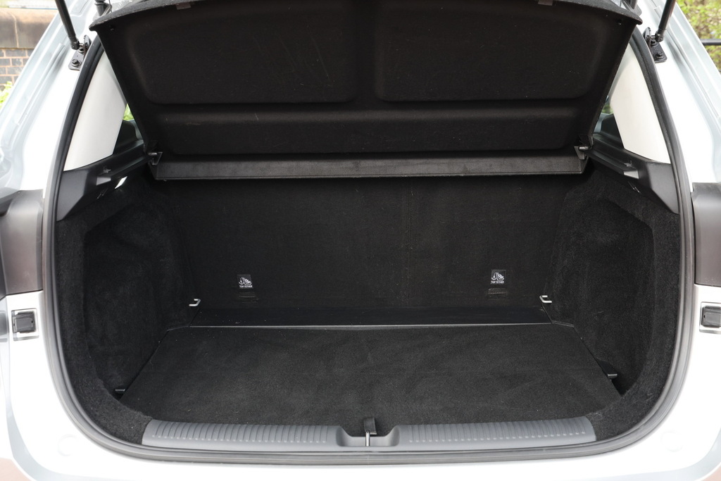 MG ZS 1.5 Hybrid Se LD25VPZ Silver #6
