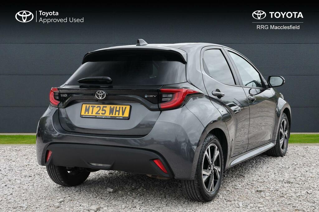 Toyota Yaris 1.5 Vvt-h Design E-cvt Euro 6 Ss MT25WHV Grey #2