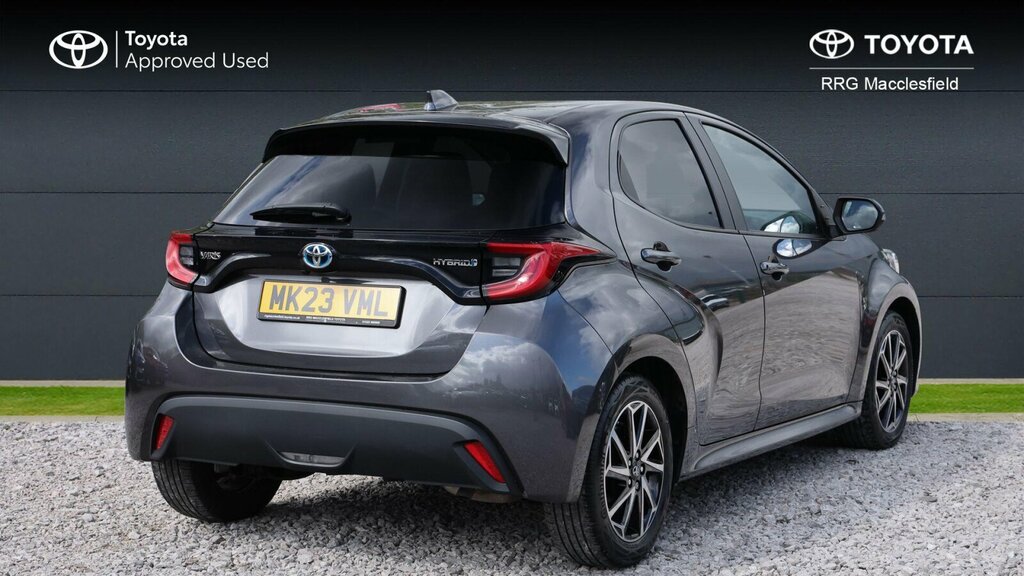 Toyota Yaris 1.5 Vvt-h Design E-cvt Euro 6 Ss MK23VML Grey #2