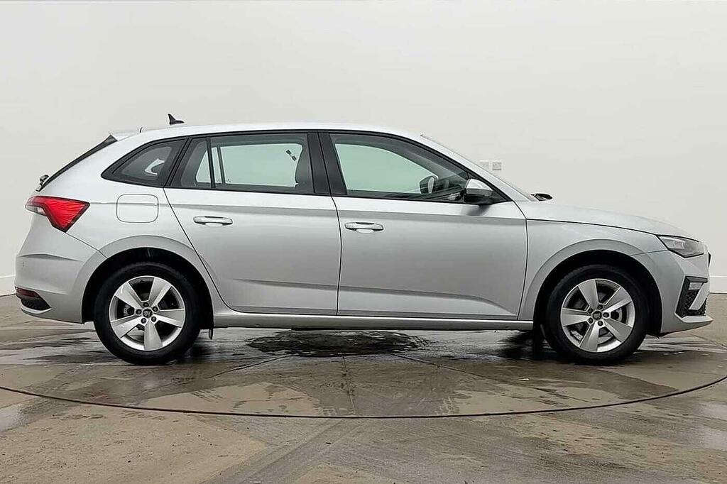Skoda Scala 1.0 Tsi 116 Se Edition GD25CRX Black #4