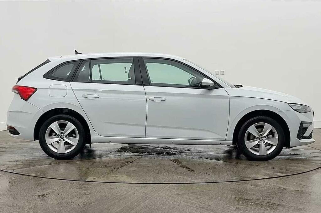 Skoda Scala 1.0 Tsi 116 Se Edition Dsg GF25OLJ White #4