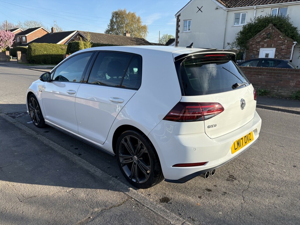 Volkswagen Golf Hatchback 2.0 Tdi Bluemotion Tech Gtd 2017 LM17OVZ White #4