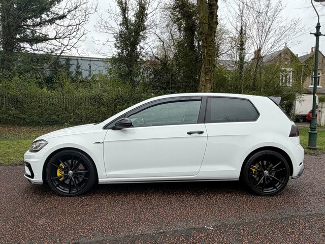 Volkswagen Golf 2017 2.0 Tsi Bluemotion Tech R Hatchback Petro KX67EDV White #6