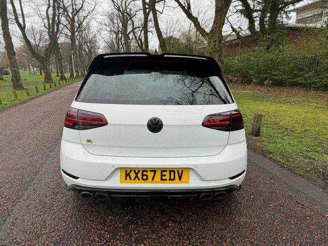 Volkswagen Golf 2017 2.0 Tsi Bluemotion Tech R Hatchback Petro KX67EDV White #4