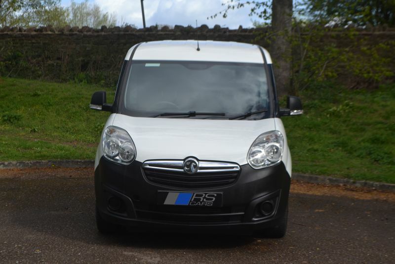 Vauxhall Combo Mpv  White #4