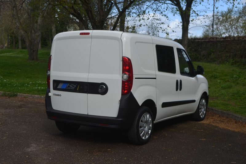 Vauxhall Combo Mpv  White #6