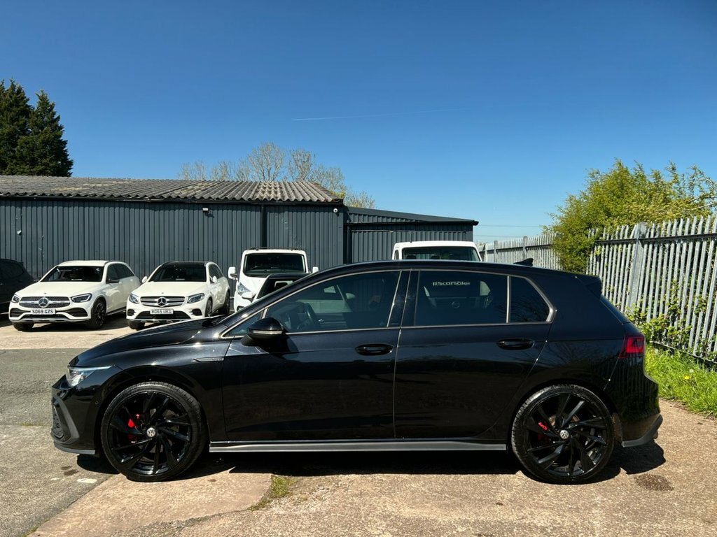 Volkswagen Golf 2L Gtd FL23OLJ Black #4