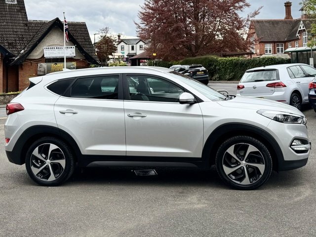 Hyundai Tucson 2.0 Crdi Blue Drive Premium Suv EY67NNR Silver #6