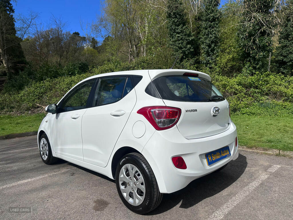 Hyundai I10 1.2 Se White #4