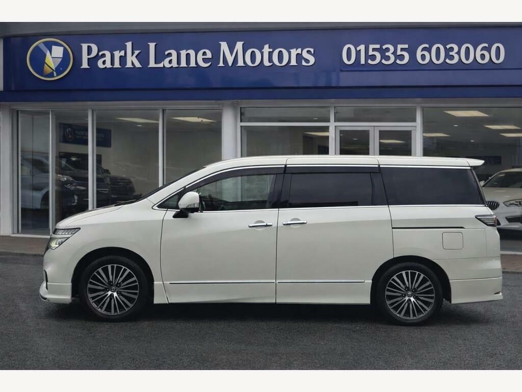 Nissan Elgrand Highway Star Tip 7Seats White #4