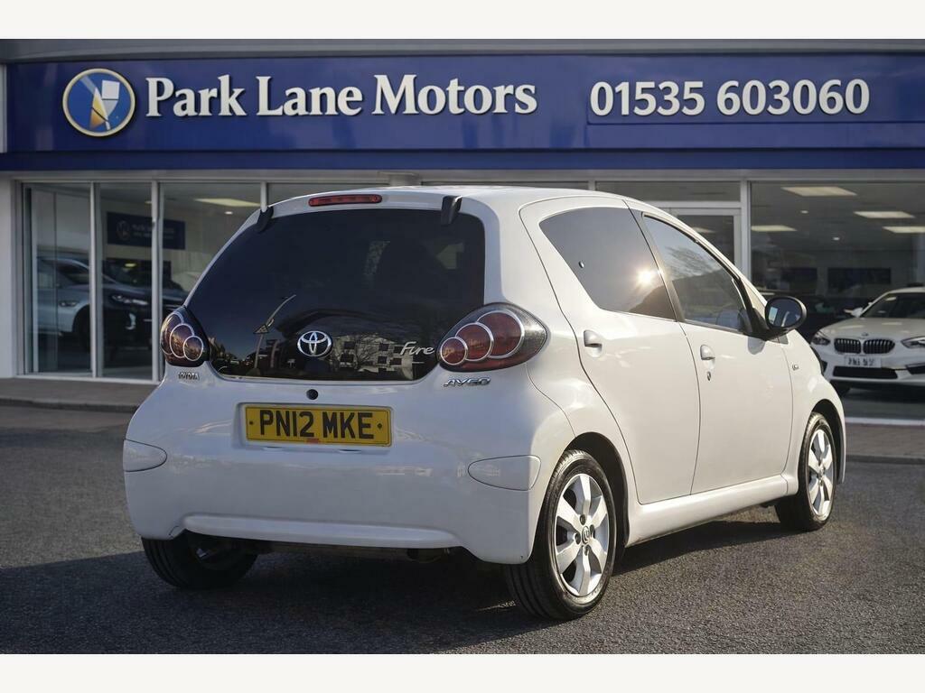 Toyota Aygo 1.0 Vvt-i Fire Euro 5 PN12MKE White #5