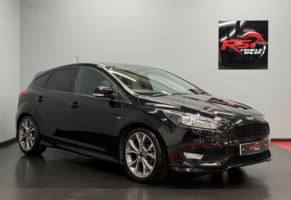 Ford Focus Hatchback 1.5 Tdci St-line Hatchback Ma Black