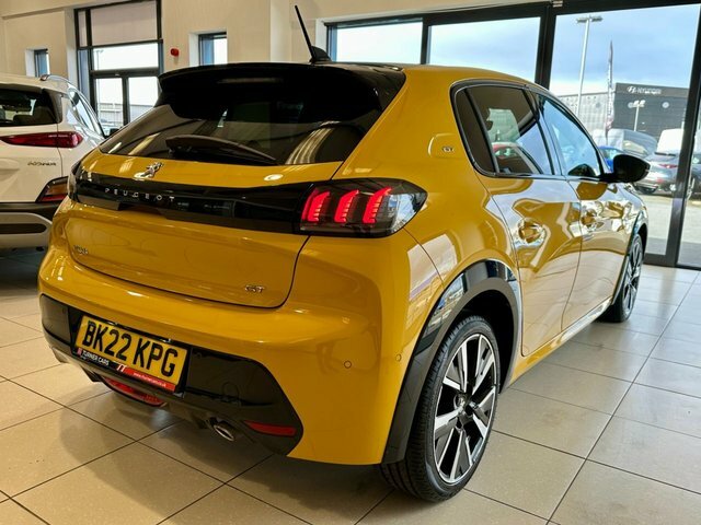 Peugeot 208 1.2 Puretech Gt Hatchback Euro 6 BK22KPG Yellow #4