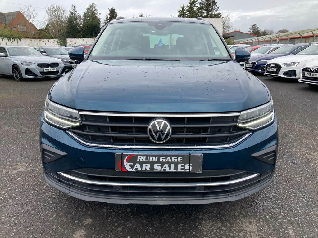 Volkswagen Tiguan 1.5 Tsi 150 Life BD70FJE Blue #3
