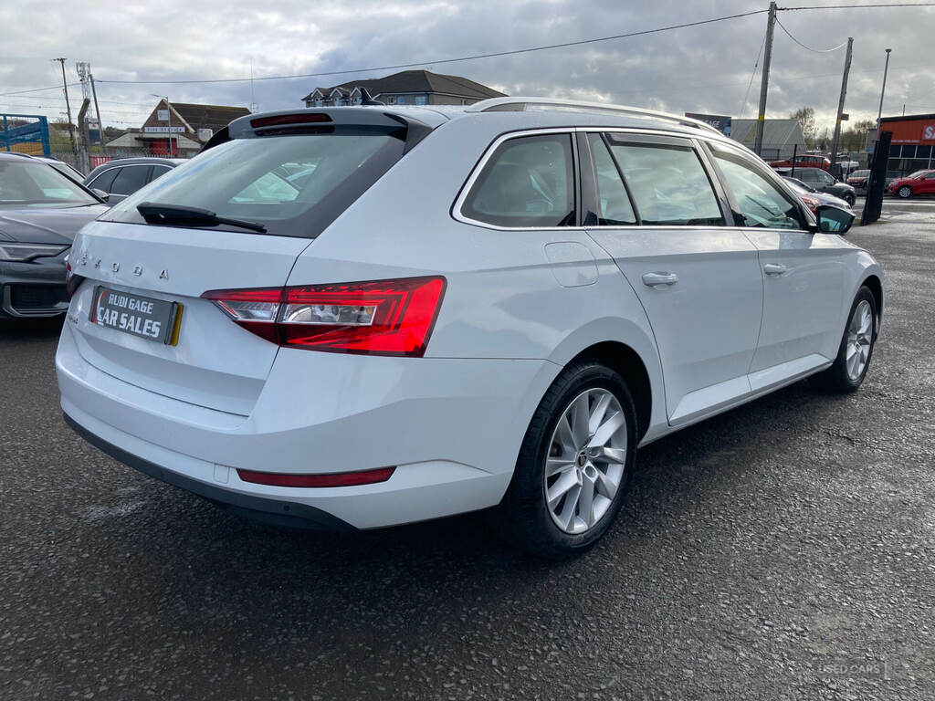 Skoda Superb 2.0 Tdi Cr 122 Se Dsg BV71RVP White #6