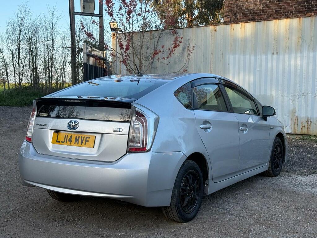 Toyota Prius Hatchback 1.8 Vvt-h T4 Hatchback Hybrid LJ14MVF Silver #6
