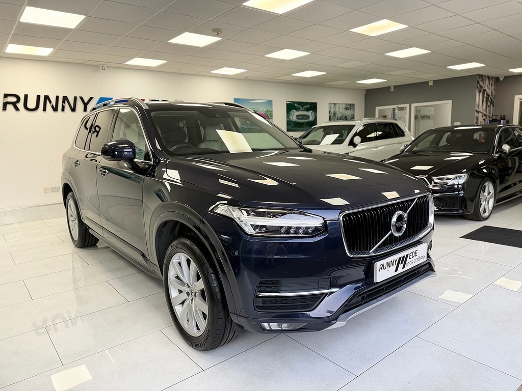 Volvo XC90 D5 Powerpulse Momentum Blue
